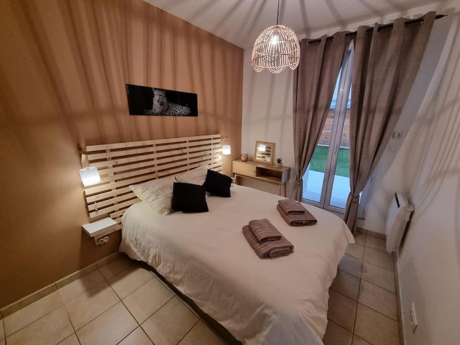 Agreable Avec 2 Places De Parking Dans Le Garage Apartment *