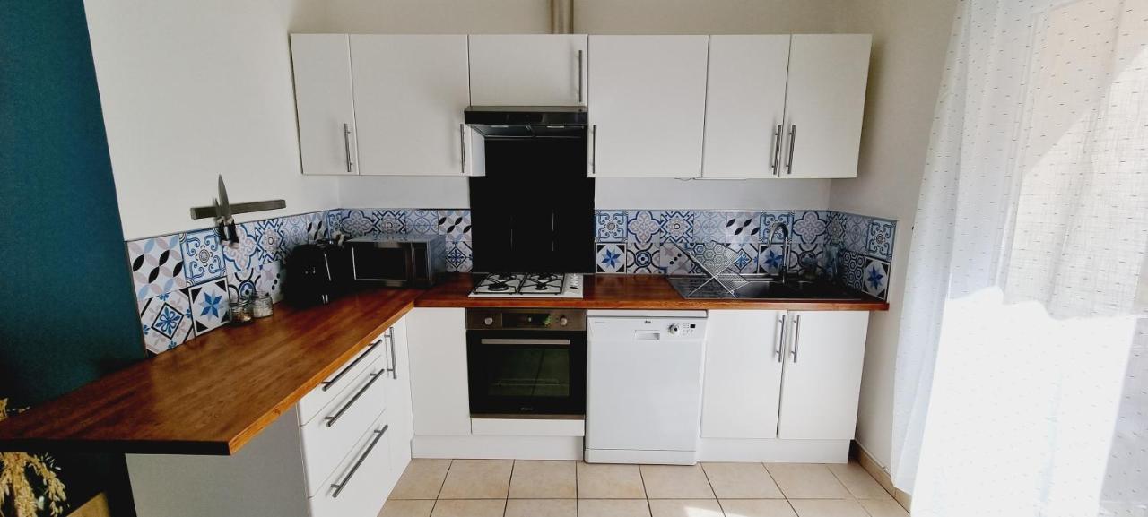 Apartment Agreable Avec 2 Places De Parking Dans Le Garage