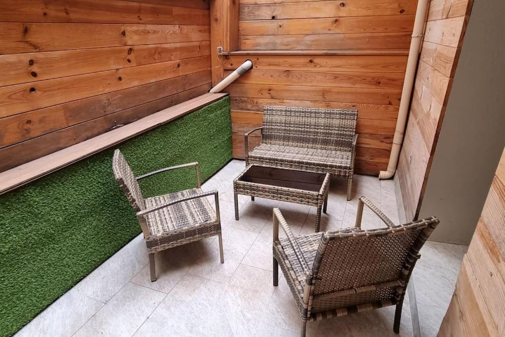 Agreable Avec 2 Places De Parking Dans Le Garage * Béziers